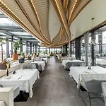 Hotel Quellenhof Luxury 5*