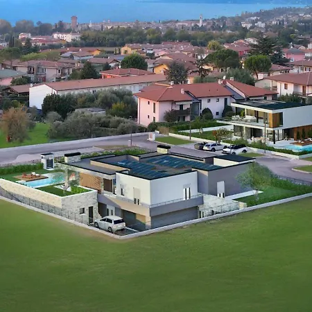 호텔 Quellenhof Luxury 라찌제