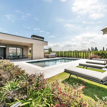 호텔 Quellenhof Luxury 5*