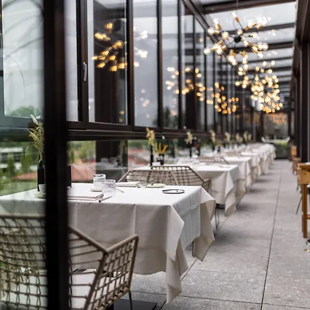 Quellenhof Luxury Szálloda 5*