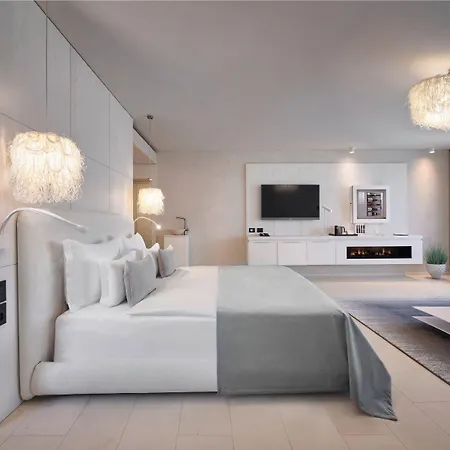 호텔 Quellenhof Luxury 5*